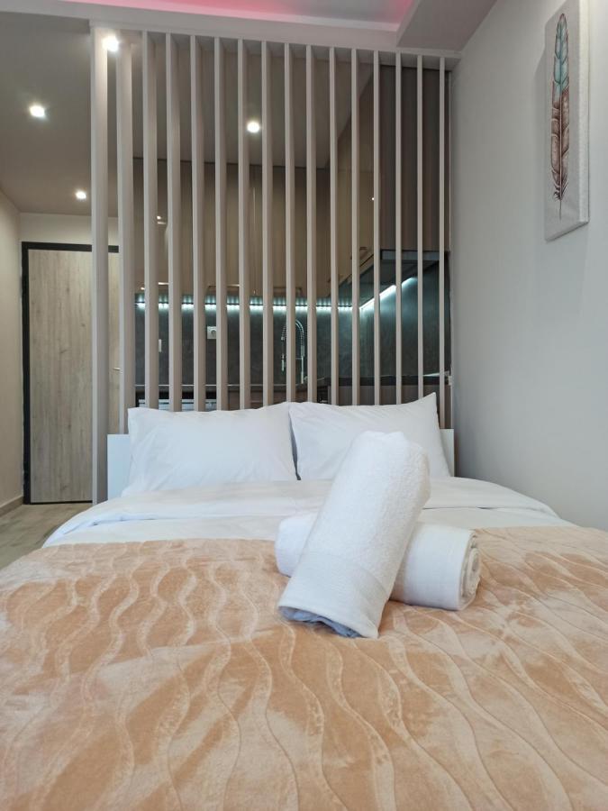 Minimalist Apartments W/ View Thessaloniki Exterior photo